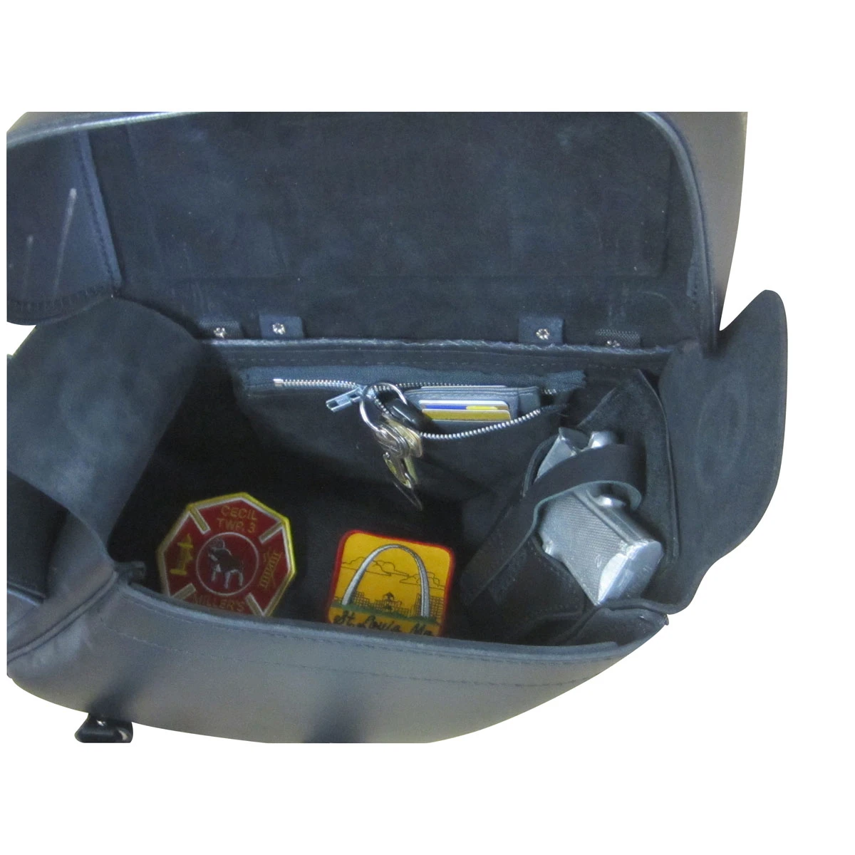 Leatherworks Inc. Leatherworks, Inc. Wide Angle Box Top Studded Saddlebags With Rear Pockets 5 Leatherworks Inc. Leatherworks, Inc. Wide Angle Box Top Studded Saddlebags With Rear Pockets - Image 3