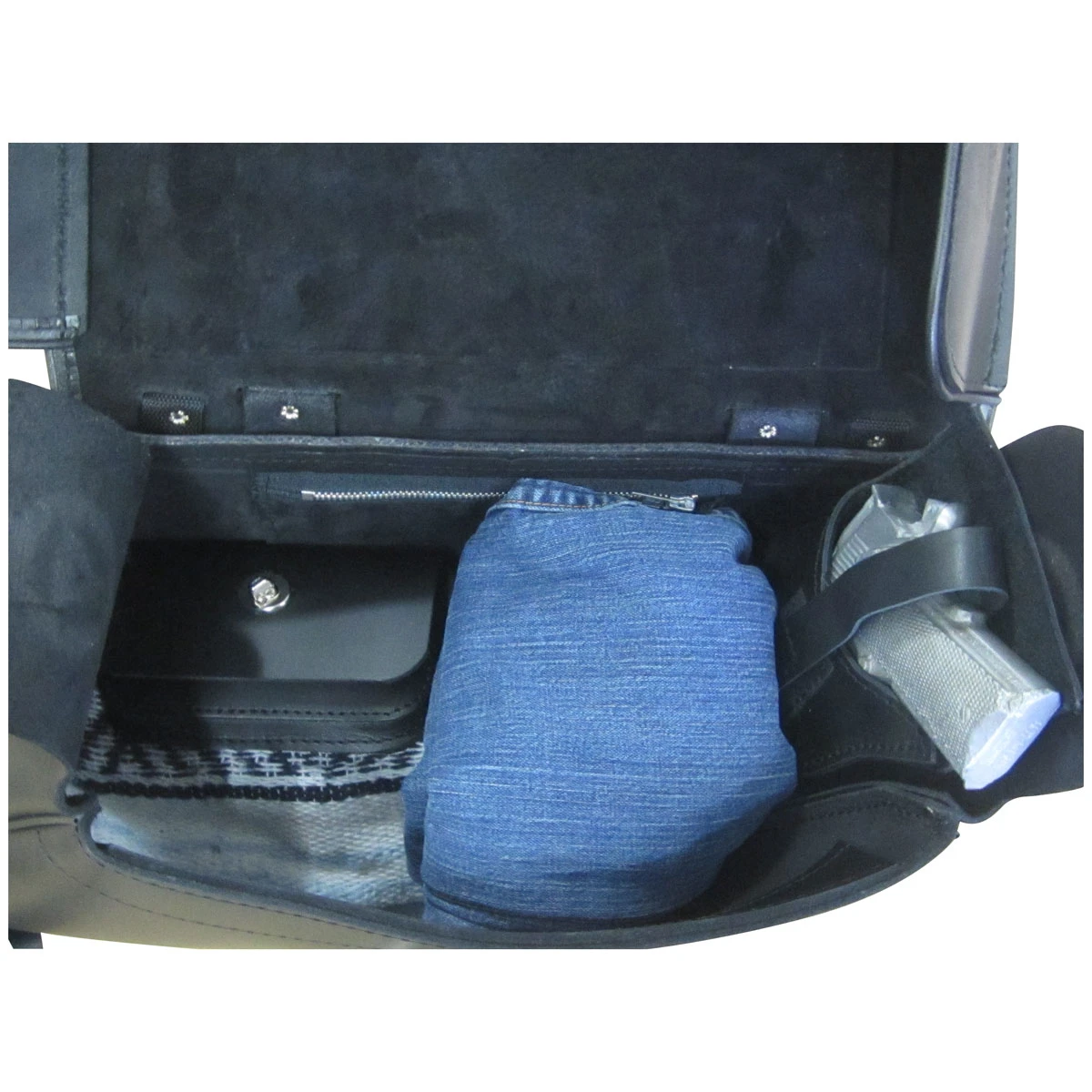 Leatherworks Inc. Leatherworks, Inc. Angle Split Lid Studded Saddlebags 5 Leatherworks Inc. Leatherworks, Inc. Angle Split Lid Studded Saddlebags - Image 3